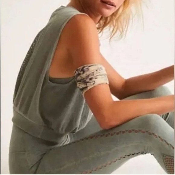 NWOT Free People Running Through My Mind Tank M Sage Green - Picture 3 of 8